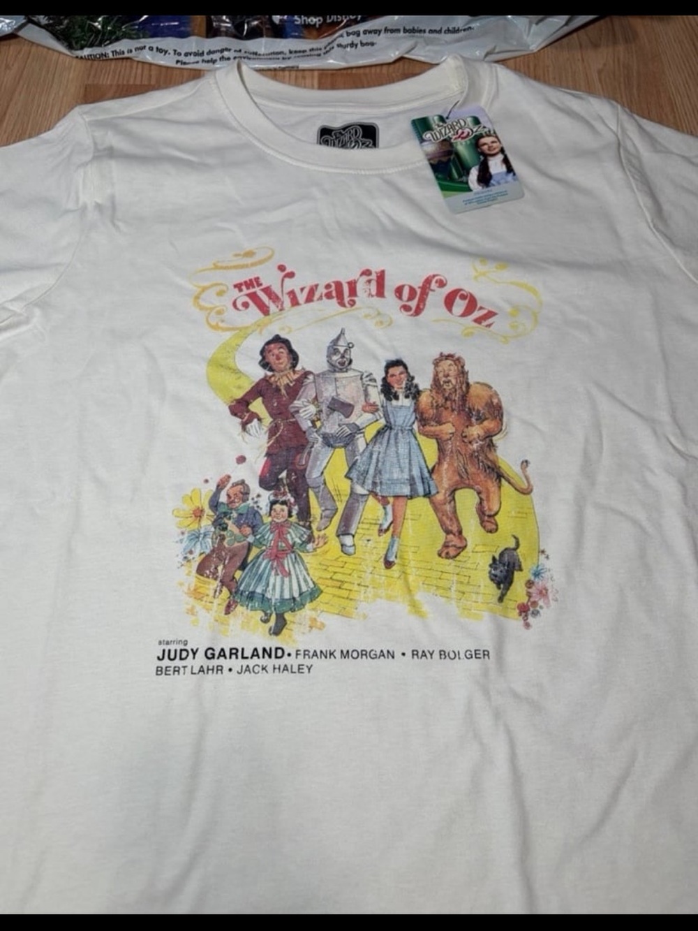 Wizard Of Oz Movie Poster Print Graphic T-Shirt Adult Size M Primark NEW